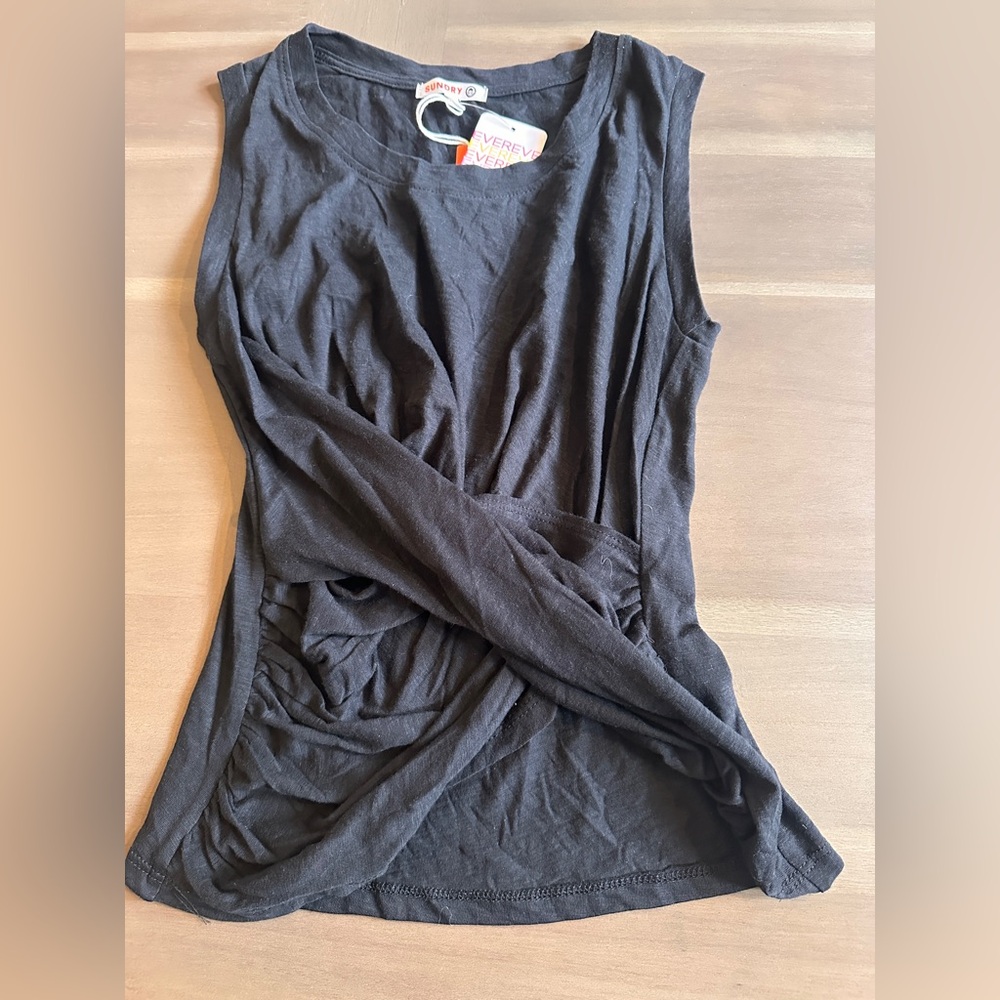 NWT Evereve- Sundry Black Sleeveless Tuck Tank